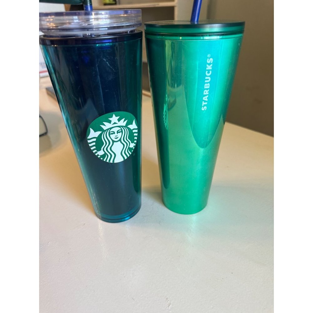 2 starbucks venti 24oz cups